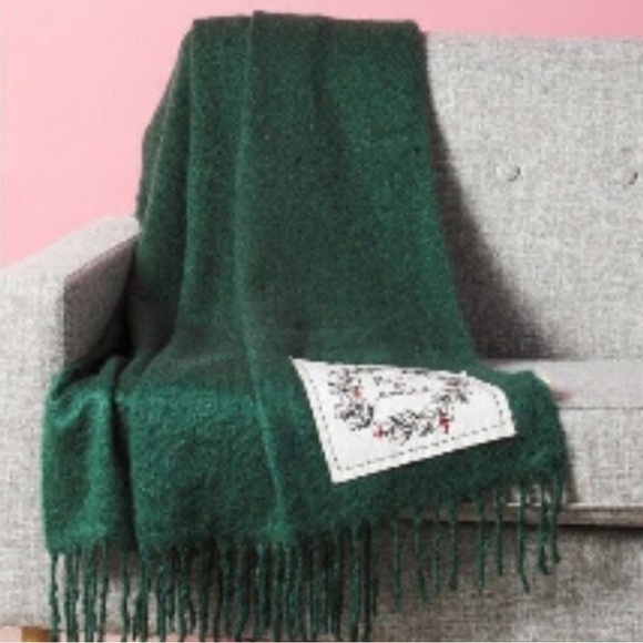 Rae Dunn “Peace on Earth” Faux Mohair Throw - Picture 9 of 9